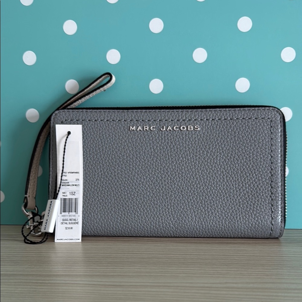 NWT Marc Jacobs Gray Wristlet Wallet